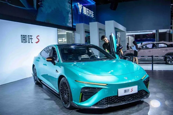 Cuộc đua xe điện sẽ còn kịch tính, hấp dẫn - Ảnh 1. Cuộc đua xe điện sẽ còn kịch tính, hấp dẫn - Ảnh 1.