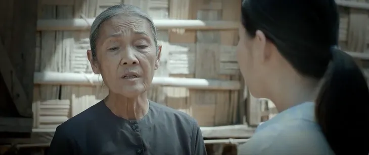 Mẹ rơm - Tập 29: Hồng mơ về gia đình hạnh phúc bên cha con Mô gù - Ảnh 1. Mẹ rơm - Tập 29: Hồng mơ về gia đình hạnh phúc bên cha con Mô gù - Ảnh 1.