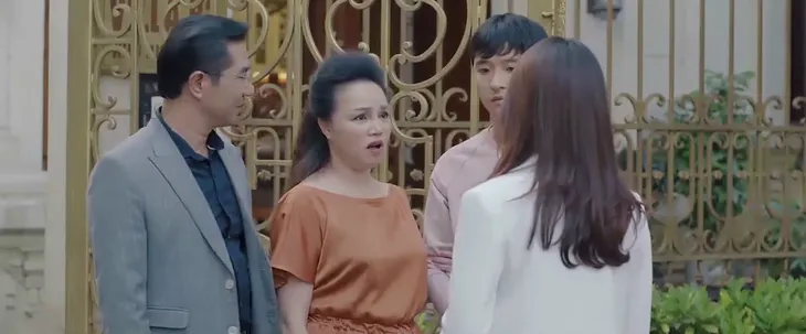 Hành trình công lý - Tập 33: Quân bất ngờ chia tay bạn gái, đánh lẻ cùng Phương cực lãng mạn - Ảnh 1. Hành trình công lý - Tập 33: Quân bất ngờ chia tay bạn gái, đánh lẻ cùng Phương cực lãng mạn - Ảnh 1.