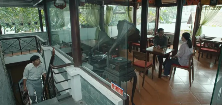 Mẹ rơm - Tập 31: Hồng bị lộ chuyện làm gái, Mô bị lừa ngay ngày làm việc đầu tiên - Ảnh 9. Mẹ rơm - Tập 31: Hồng bị lộ chuyện làm gái, Mô bị lừa ngay ngày làm việc đầu tiên - Ảnh 9.