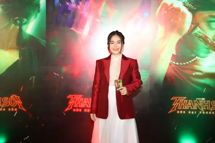 Ninh Dương Lan Ngọc - Chi Pu chiếm spotlight thảm đỏ phim Thanh Sói - Ảnh 16. Ninh Dương Lan Ngọc - Chi Pu chiếm spotlight thảm đỏ phim Thanh Sói - Ảnh 16.