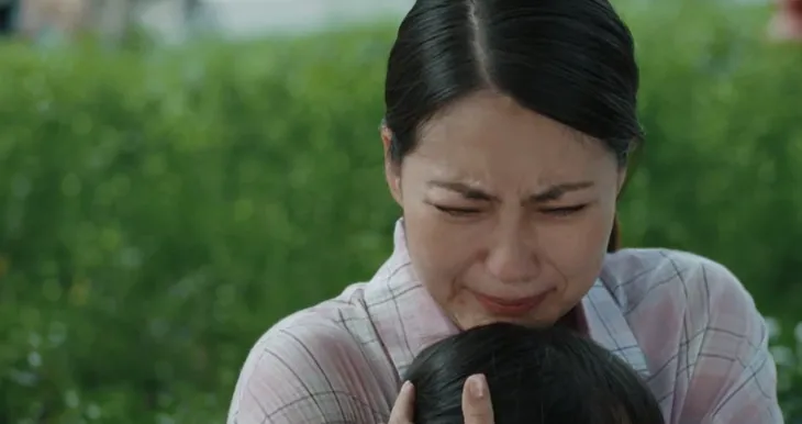 Mẹ rơm - Tập 31: Hồng bị lộ chuyện làm gái, Mô bị lừa ngay ngày làm việc đầu tiên - Ảnh 17. Mẹ rơm - Tập 31: Hồng bị lộ chuyện làm gái, Mô bị lừa ngay ngày làm việc đầu tiên - Ảnh 17.