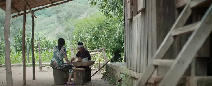 Mẹ rơm - Tập 30: Khoản và Hào - Ai tìm thấy Hạt Dẻ trước? - Ảnh 12. Mẹ rơm - Tập 30: Khoản và Hào - Ai tìm thấy Hạt Dẻ trước? - Ảnh 12.