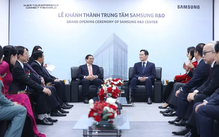 Thủ tướng Phạm Minh Chính dự khánh thành Trung tâm Nghiên cứu và Phát triển của Samsung - Ảnh 4. Thủ tướng Phạm Minh Chính dự khánh thành Trung tâm Nghiên cứu và Phát triển của Samsung - Ảnh 4.