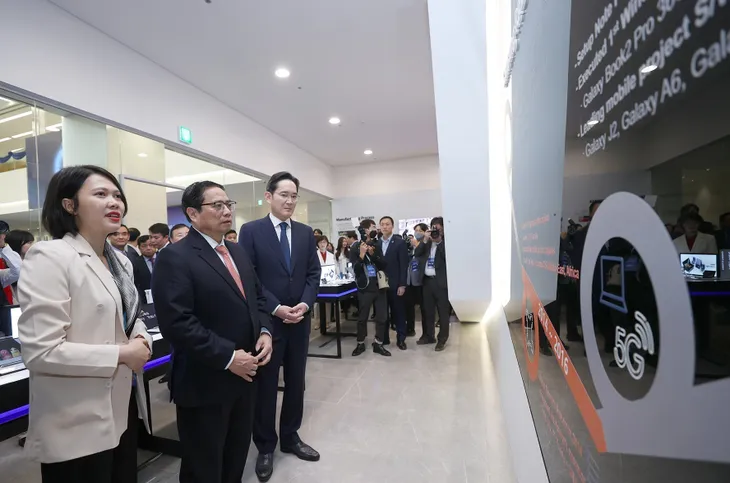 Thủ tướng Phạm Minh Chính dự khánh thành Trung tâm Nghiên cứu và Phát triển của Samsung - Ảnh 5. Thủ tướng Phạm Minh Chính dự khánh thành Trung tâm Nghiên cứu và Phát triển của Samsung - Ảnh 5.