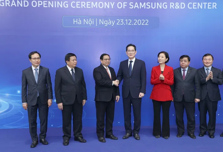 Thủ tướng Phạm Minh Chính dự khánh thành Trung tâm Nghiên cứu và Phát triển của Samsung - Ảnh 3. Thủ tướng Phạm Minh Chính dự khánh thành Trung tâm Nghiên cứu và Phát triển của Samsung - Ảnh 3.