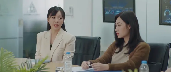 Đừng làm mẹ cáu - Tập 8: Liên tục cứu nguy cho công ty, Hạnh khiến Quân dần có thiện cảm - Ảnh 13. Đừng làm mẹ cáu - Tập 8: Liên tục cứu nguy cho công ty, Hạnh khiến Quân dần có thiện cảm - Ảnh 13.