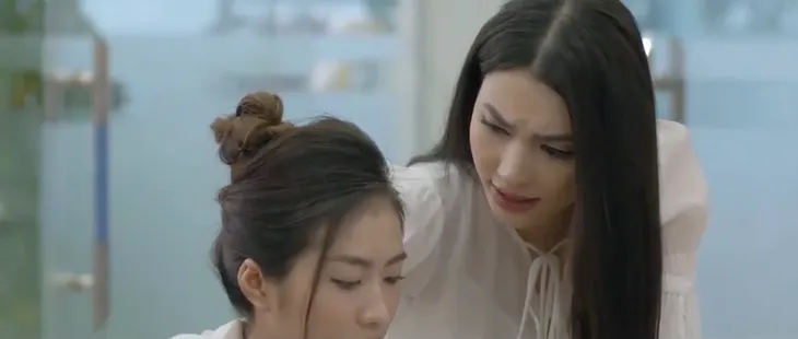 Đừng làm mẹ cáu - Tập 8: Liên tục cứu nguy cho công ty, Hạnh khiến Quân dần có thiện cảm - Ảnh 24. Đừng làm mẹ cáu - Tập 8: Liên tục cứu nguy cho công ty, Hạnh khiến Quân dần có thiện cảm - Ảnh 24.