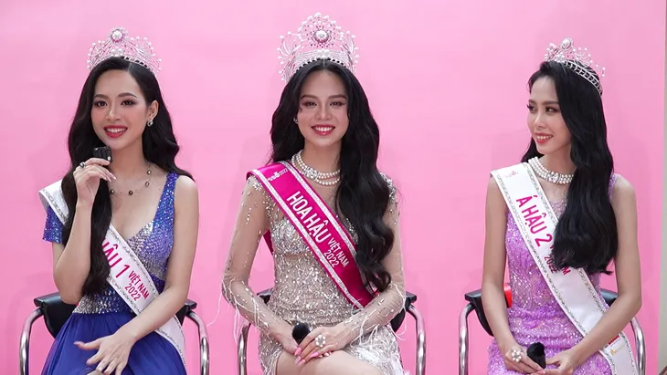 Top 3 Hoa hậu Việt Nam hát nhạc BlackPink ngay sau phút đăng quang - Ảnh 5. Top 3 Hoa hậu Việt Nam hát nhạc BlackPink ngay sau phút đăng quang - Ảnh 5.