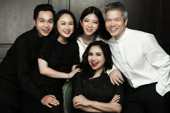 Sao Việt ngày 26/12: Thanh Sơn - Khả Ngân ra MV, Phương Nga động viên ông xã Bình An - Ảnh 4. Sao Việt ngày 26/12: Thanh Sơn - Khả Ngân ra MV, Phương Nga động viên ông xã Bình An - Ảnh 4.