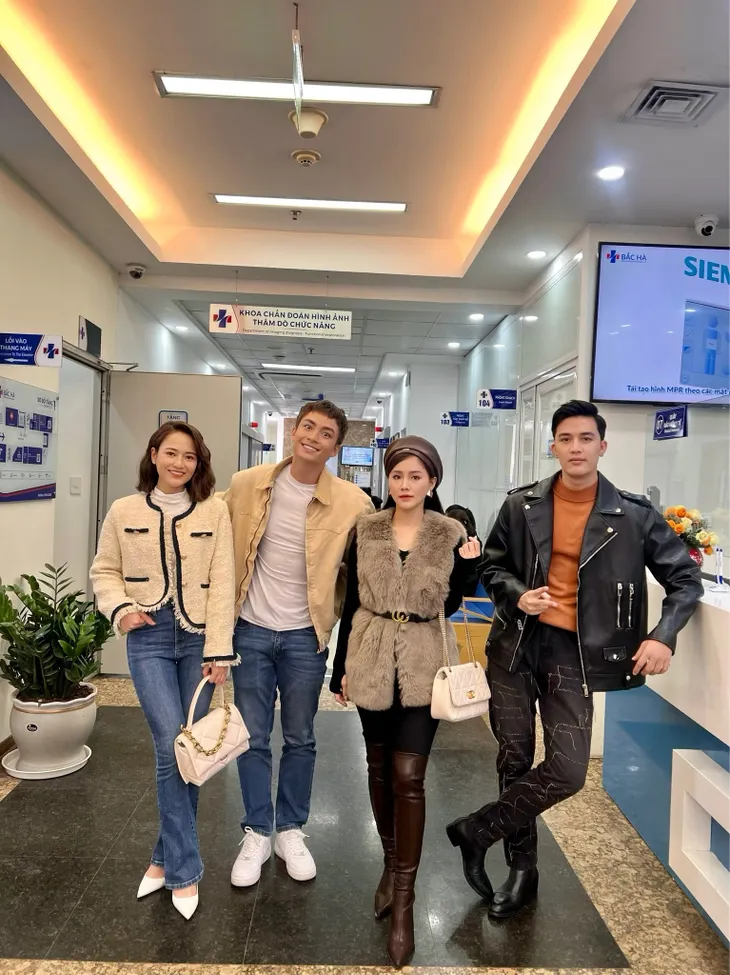 Những hình ảnh hậu trường đầu tiên của phim Bà ngoại lắm chiêu - Ảnh 1. Những hình ảnh hậu trường đầu tiên của phim Bà ngoại lắm chiêu - Ảnh 1.