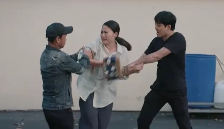 Mẹ rơm - Tập 32: Mô có tình cảm với Hồng? - Ảnh 14. Mẹ rơm - Tập 32: Mô có tình cảm với Hồng? - Ảnh 14.