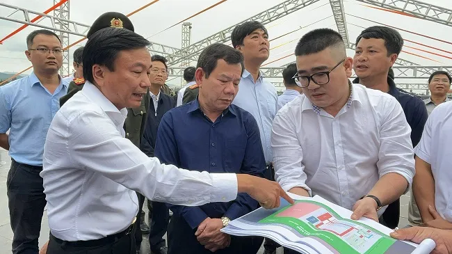 Thứ trưởng Bộ GTVT kiểm tra công tác chuẩn bị khởi công Dự án Đường cao tốc Bắc - Nam đoạn Quảng Ngãi - Hoài Nhơn - Ảnh 1. Thứ trưởng Bộ GTVT kiểm tra công tác chuẩn bị khởi công Dự án Đường cao tốc Bắc - Nam đoạn Quảng Ngãi - Hoài Nhơn - Ảnh 1.