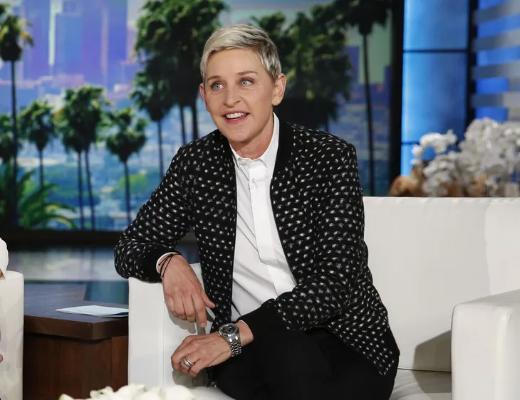 Nhìn lại những ngôi sao Hollywood khiến khán giả ngán ngẩm vì scandal trong năm 2022 - Ảnh 4. Nhìn lại những ngôi sao Hollywood khiến khán giả ngán ngẩm vì scandal trong năm 2022 - Ảnh 4.