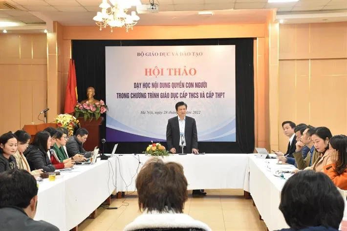 Dạy học nội dung quyền con người trong chương trình giáo dục bậc trung học là việc làm cần thiết - Ảnh 1. Dạy học nội dung quyền con người trong chương trình giáo dục bậc trung học là việc làm cần thiết - Ảnh 1.
