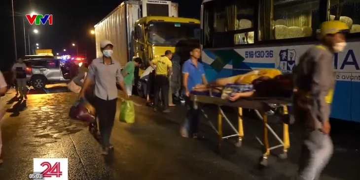 Cao tốc Trung Lương - TP Hồ Chí Minh ám ảnh các tài xế - Ảnh 3.