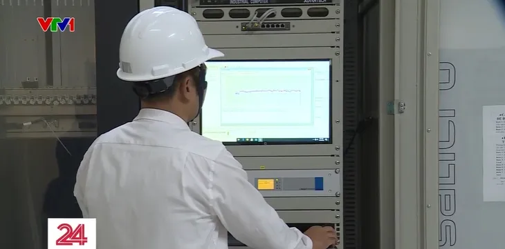 Hạ ngầm nhiều tuyến cáp điện trong nội thành Hà Nội - Ảnh 4. Hạ ngầm nhiều tuyến cáp điện trong nội thành Hà Nội - Ảnh 4.