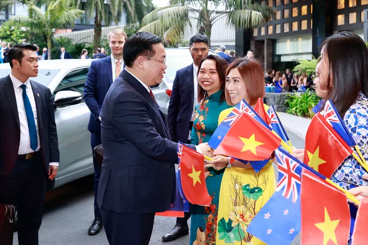 Chủ tịch Quốc hội Vương Đình Huệ bắt đầu thăm chính thức New Zealand - Ảnh 3. Chủ tịch Quốc hội Vương Đình Huệ bắt đầu thăm chính thức New Zealand - Ảnh 3.