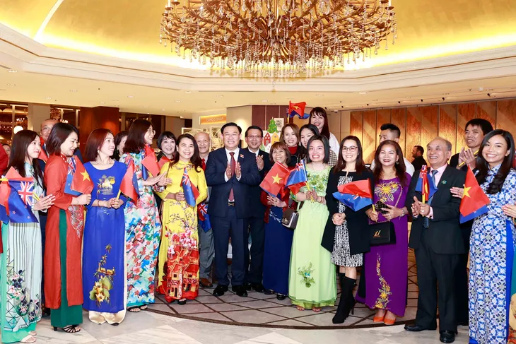Chủ tịch Quốc hội Vương Đình Huệ bắt đầu thăm chính thức New Zealand - Ảnh 4. Chủ tịch Quốc hội Vương Đình Huệ bắt đầu thăm chính thức New Zealand - Ảnh 4.