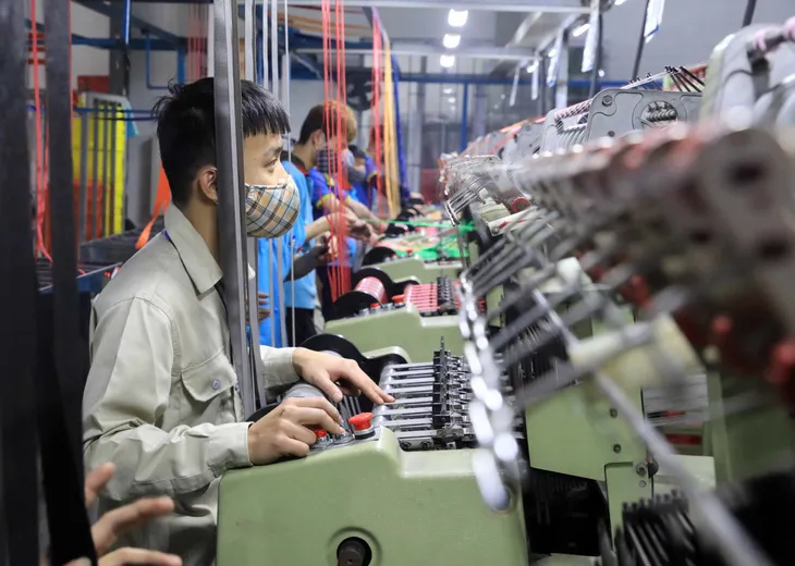 Nhiều gam màu sáng trong bức tranh kinh tế 11 tháng - Ảnh 2. Nhiều gam màu sáng trong bức tranh kinh tế 11 tháng - Ảnh 2.