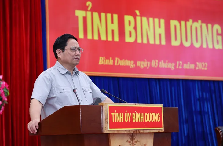 Thủ tướng: Bình Dương phải phát triển nhanh, hài hòa, bao trùm, bền vững, không để ai bị bỏ lại phía sau - Ảnh 2. Thủ tướng: Bình Dương phải phát triển nhanh, hài hòa, bao trùm, bền vững, không để ai bị bỏ lại phía sau - Ảnh 2.