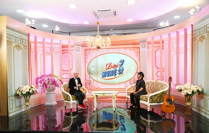Nghệ sĩ Bạch Long: Giới showbiz từ trước đến nay đã bằng mặt không bằng lòng - Ảnh 1. Nghệ sĩ Bạch Long: Giới showbiz từ trước đến nay đã bằng mặt không bằng lòng - Ảnh 1.
