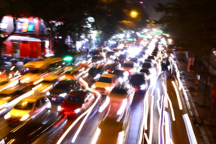 Cửa ngõ Hà Nội, TP Hồ Chí Minh ùn tắc trước kỳ nghỉ Tết Dương lịch - Ảnh 15. Cửa ngõ Hà Nội, TP Hồ Chí Minh ùn tắc trước kỳ nghỉ Tết Dương lịch - Ảnh 15.
