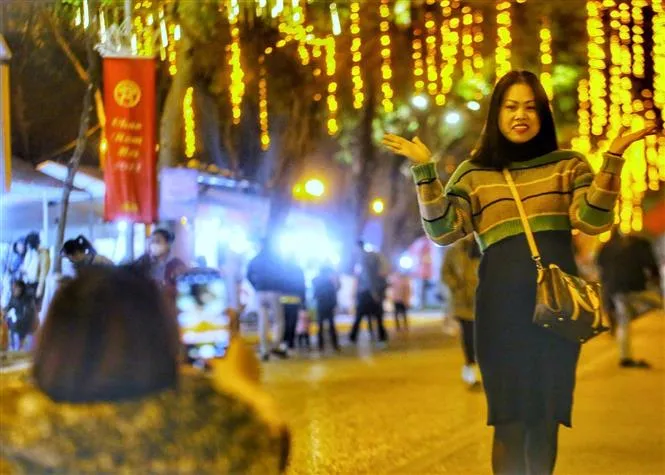 Khai trương phố đi bộ Trần Nhân Tông (Hà Nội) - Ảnh 6. Khai trương phố đi bộ Trần Nhân Tông (Hà Nội) - Ảnh 6.
