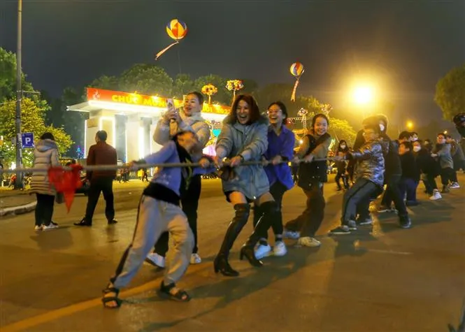 Khai trương phố đi bộ Trần Nhân Tông (Hà Nội) - Ảnh 9. Khai trương phố đi bộ Trần Nhân Tông (Hà Nội) - Ảnh 9.