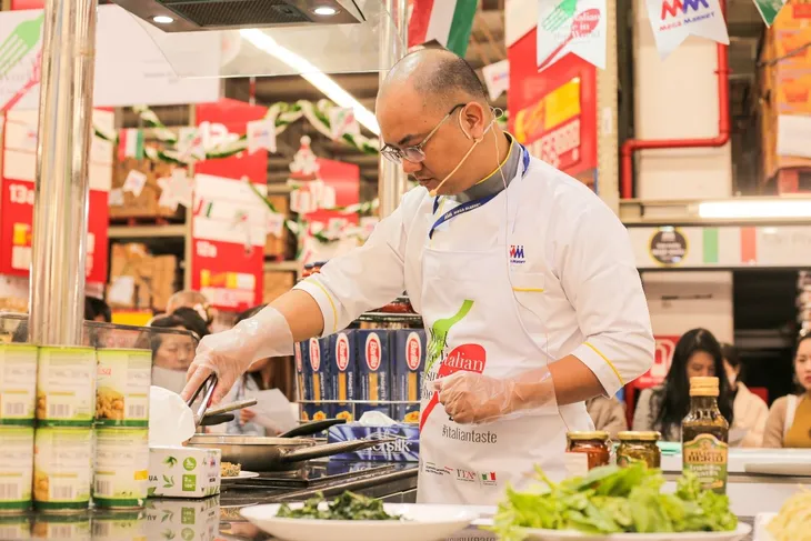 Rộn ràng tuần lễ ẩm thực Italy tại Việt Nam - Ảnh 1. Rộn ràng tuần lễ ẩm thực Italy tại Việt Nam - Ảnh 1.