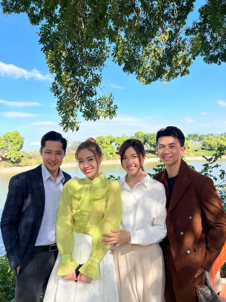 Phim trường tuần qua: Nhan Phúc Vinh và Quỳnh Kool checkin cùng khách sạn - Ảnh 15. Phim trường tuần qua: Nhan Phúc Vinh và Quỳnh Kool checkin cùng khách sạn - Ảnh 15.