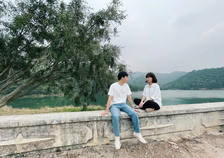 Phim trường tuần qua: Nhan Phúc Vinh và Quỳnh Kool checkin cùng khách sạn - Ảnh 14. Phim trường tuần qua: Nhan Phúc Vinh và Quỳnh Kool checkin cùng khách sạn - Ảnh 14.