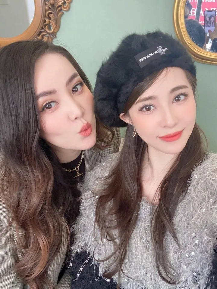 Sao Việt ngày 5/12: BTV Hoài Anh trẻ trung dịu dàng, bà mẹ ba con Hồ Ngọc Hà khoe sắc vóc hút hồn - Ảnh 5. Sao Việt ngày 5/12: BTV Hoài Anh trẻ trung dịu dàng, bà mẹ ba con Hồ Ngọc Hà khoe sắc vóc hút hồn - Ảnh 5.