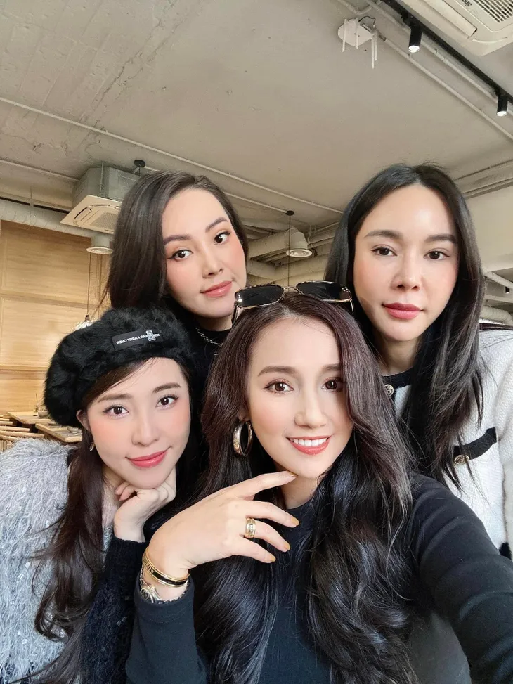 Diễn viên Việt tuần qua: Mạnh Trường tự nhận không biết tán tỉnh, Huyền Lizzie hóa GenZ - Ảnh 9. Diễn viên Việt tuần qua: Mạnh Trường tự nhận không biết tán tỉnh, Huyền Lizzie hóa GenZ - Ảnh 9.
