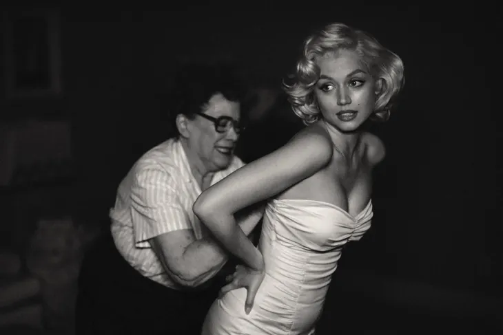 Đạo diễn phim về Marilyn Monroe đáp trả chỉ trích: Họ chỉ muốn thấy một Marilyn quyền lực mà thôi - Ảnh 1. Đạo diễn phim về Marilyn Monroe đáp trả chỉ trích: Họ chỉ muốn thấy một Marilyn quyền lực mà thôi - Ảnh 1.