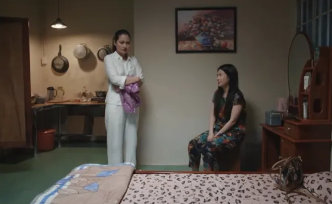 Mẹ rơm - Tập 21: Hồng sững sờ khi biết sự thật về bé Hạt Dẻ - Ảnh 1. Mẹ rơm - Tập 21: Hồng sững sờ khi biết sự thật về bé Hạt Dẻ - Ảnh 1.