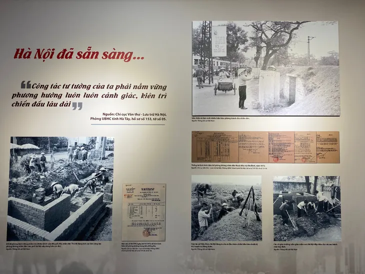 Trưng bày tài liệu “Hà Nội, Ký ức 12 ngày đêm - Điện Biên Phủ trên không” - Ảnh 4. Trưng bày tài liệu “Hà Nội, Ký ức 12 ngày đêm - Điện Biên Phủ trên không” - Ảnh 4.