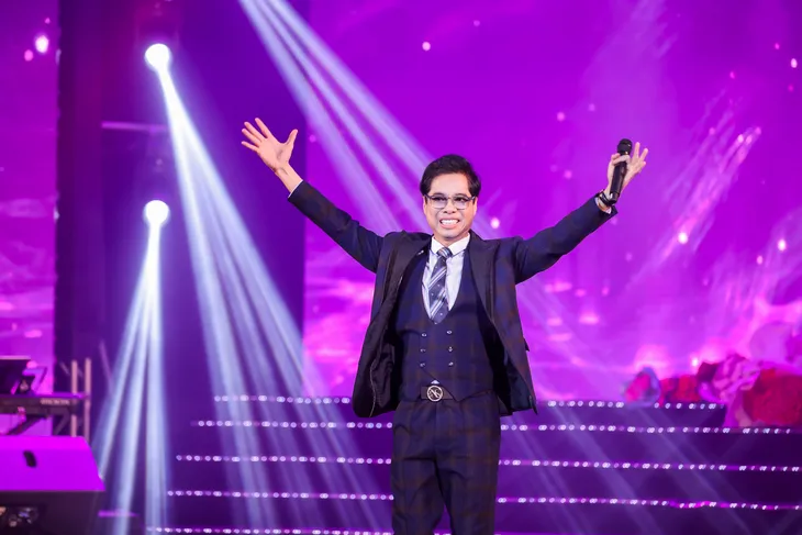 Liveshow Ngọc Sơn, Hồ Văn Cường đến với khán giả Hà Nội - Ảnh 2. Liveshow Ngọc Sơn, Hồ Văn Cường đến với khán giả Hà Nội - Ảnh 2.