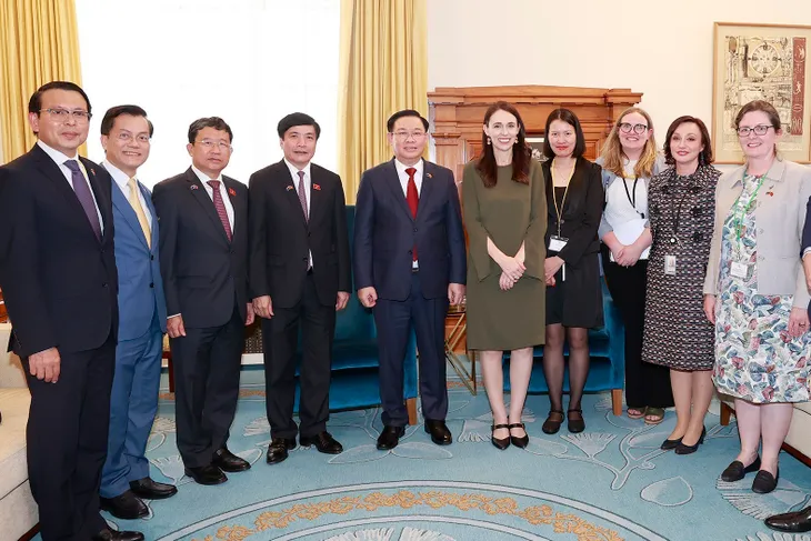 Chủ tịch Quốc hội Vương Đình Huệ hội kiến Thủ tướng New Zealand Jacinda Ardern - Ảnh 4. Chủ tịch Quốc hội Vương Đình Huệ hội kiến Thủ tướng New Zealand Jacinda Ardern - Ảnh 4.