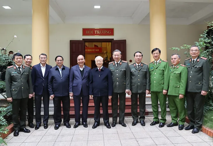 Tổng Bí thư Nguyễn Phú Trọng dự Hội nghị Đảng ủy Công an Trung ương - Ảnh 2. Tổng Bí thư Nguyễn Phú Trọng dự Hội nghị Đảng ủy Công an Trung ương - Ảnh 2.