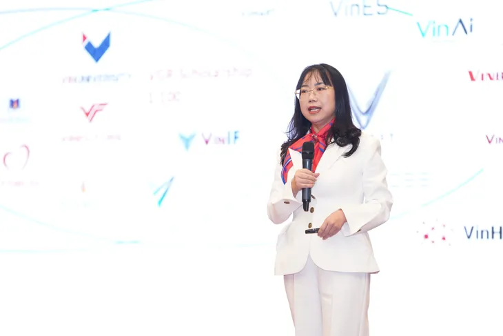 VINIF tài trợ 62 tỷ đồng học bổng thạc sĩ, tiến sĩ và sau tiến sĩ năm 2022 - Ảnh 2. VINIF tài trợ 62 tỷ đồng học bổng thạc sĩ, tiến sĩ và sau tiến sĩ năm 2022 - Ảnh 2.