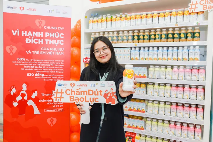 Chiến dịch “Tô cam” góp quỹ nạn nhân bạo lực giới - Ảnh 1. Chiến dịch “Tô cam” góp quỹ nạn nhân bạo lực giới - Ảnh 1.