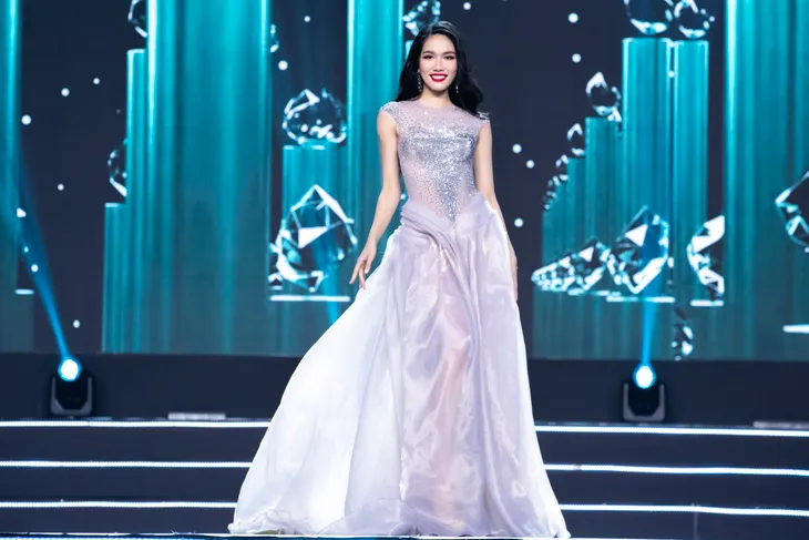 Á hậu Phương Anh khoe 2 bộ dạ hội dự thi Miss International 2022 - Ảnh 5. Á hậu Phương Anh khoe 2 bộ dạ hội dự thi Miss International 2022 - Ảnh 5.