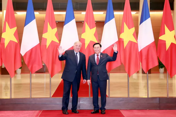 Việt Nam - Pháp thúc đẩy hợp tác chuyển đổi số, sớm cải tạo cầu Long Biên - Ảnh 2. Việt Nam - Pháp thúc đẩy hợp tác chuyển đổi số, sớm cải tạo cầu Long Biên - Ảnh 2.