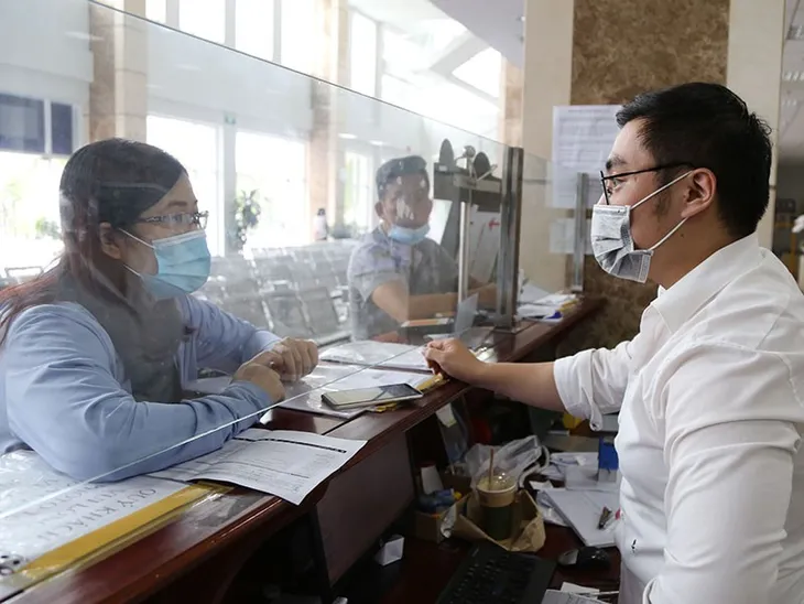 Thuế giá trị gia tăng giảm còn 8%: “Đòn bẩy” kích cầu tiêu dùng - Ảnh 2. Thuế giá trị gia tăng giảm còn 8%: “Đòn bẩy” kích cầu tiêu dùng - Ảnh 2.
