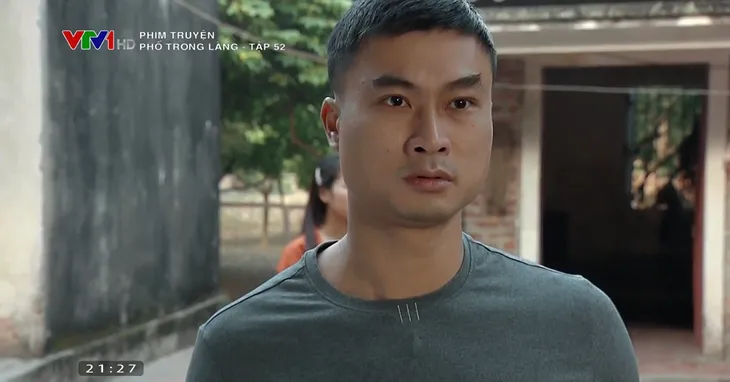 Phố trong làng - Tập 52: Vừa biết tin mang bầu, Hoài bất ngờ tuyên bố không muốn sinh con - Ảnh 14. Phố trong làng - Tập 52: Vừa biết tin mang bầu, Hoài bất ngờ tuyên bố không muốn sinh con - Ảnh 14.