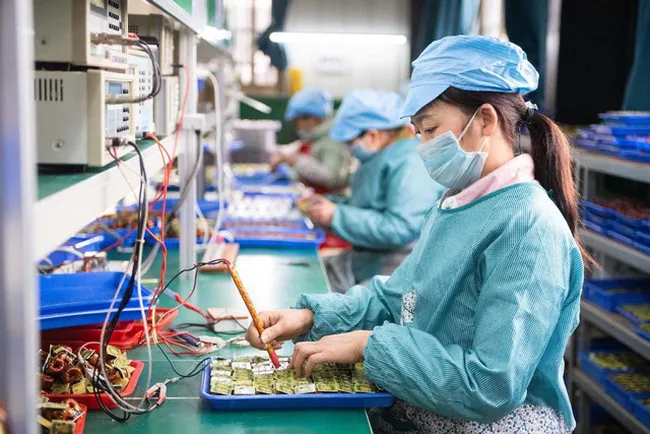 Tăng mạnh tuyển dụng lao động kỹ thuật - Ảnh 1. Tăng mạnh tuyển dụng lao động kỹ thuật - Ảnh 1.