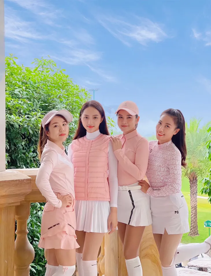 Dàn MC, BTV và diễn viên so kè nhan sắc trên sân golf - Ảnh 4. Dàn MC, BTV và diễn viên so kè nhan sắc trên sân golf - Ảnh 4.