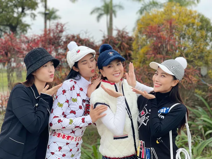 Dàn MC, BTV và diễn viên so kè nhan sắc trên sân golf - Ảnh 18. Dàn MC, BTV và diễn viên so kè nhan sắc trên sân golf - Ảnh 18.