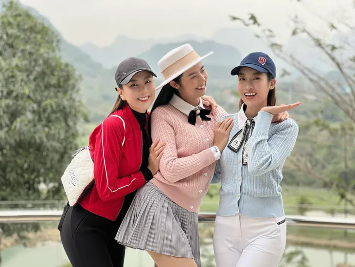 Dàn MC, BTV và diễn viên so kè nhan sắc trên sân golf - Ảnh 21. Dàn MC, BTV và diễn viên so kè nhan sắc trên sân golf - Ảnh 21.